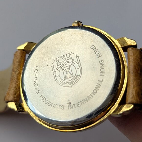 Fossil Collection Vintage Quartz Watch with Genuine Leather Band UNTESTED - Picture 4 of 10